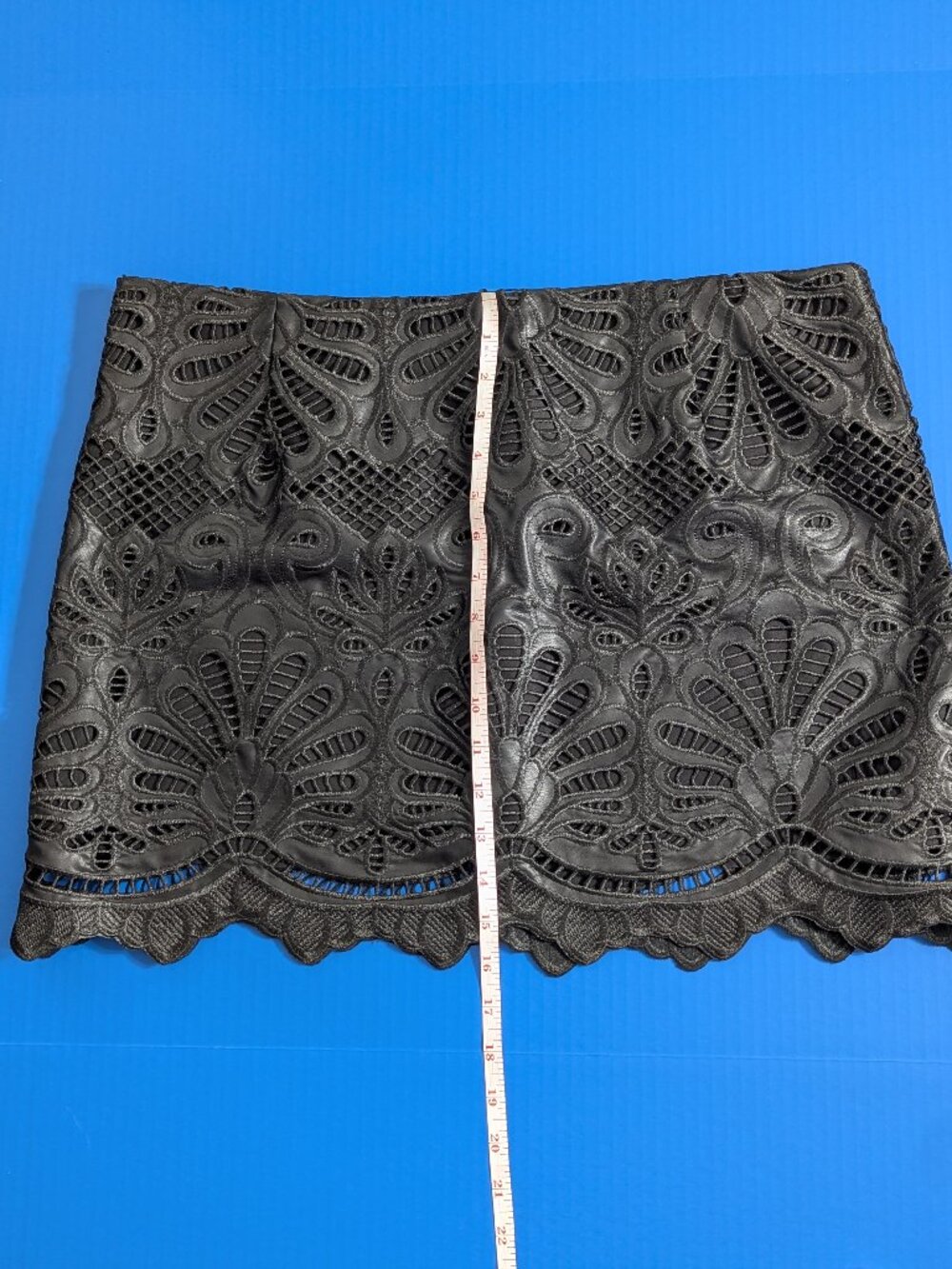 H&M Black Eyelet Embroidery Mini Skirt. Size 14 - Picture 5 of 12
